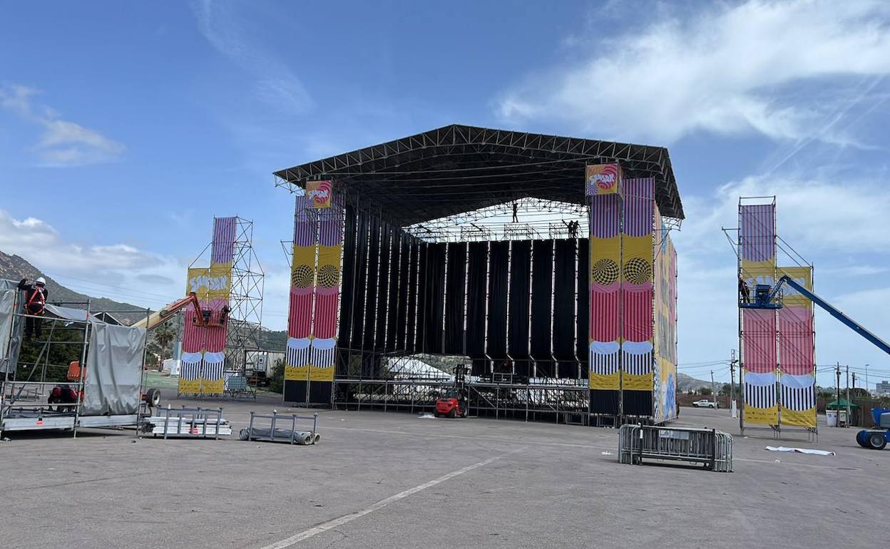 El escenario del SanSan, que espera acoger a 20.000 personas entre este jueves y el sábado. 