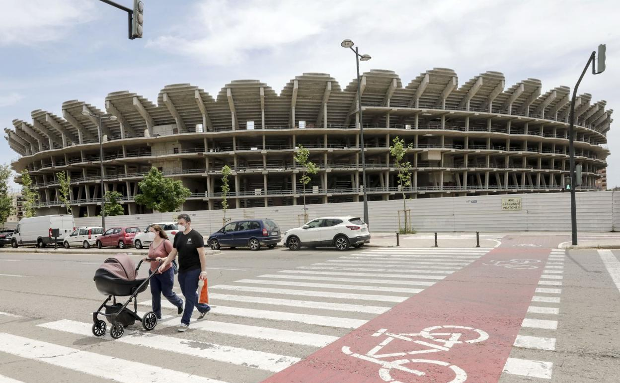 Esqueleto del nuevo Mestalla en la avenida Corts Valencianes.