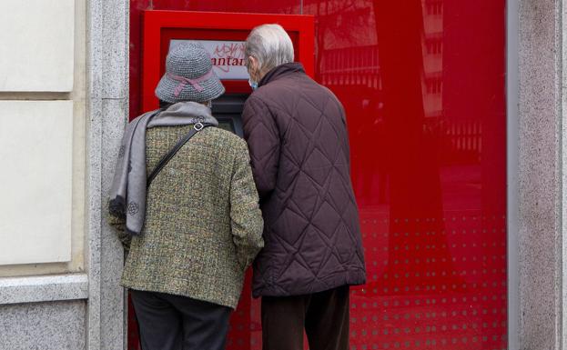 ¿Cuándo se cobran las pensiones en el mes de abril?