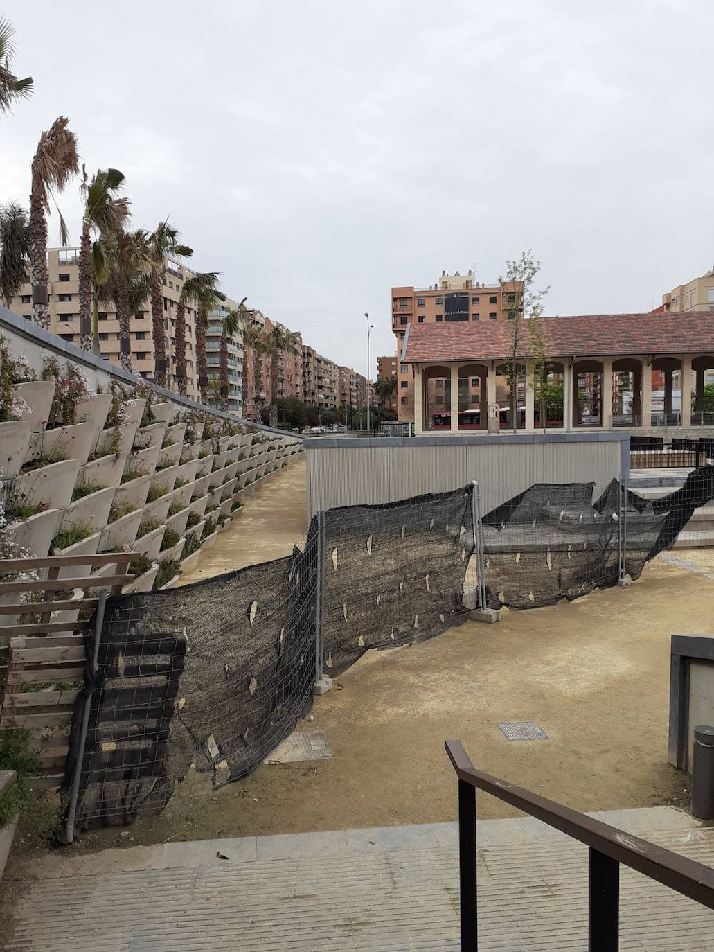 Fotos: El parque Central sufre un gran deterioro 4 años después de su apertura