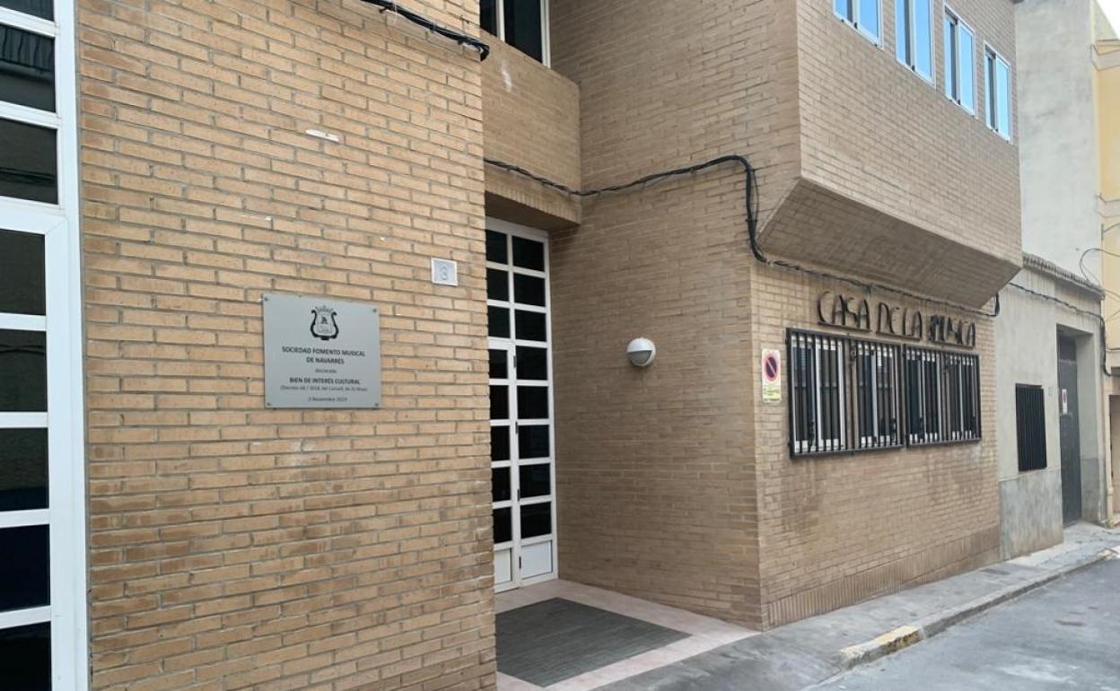 Fachada de la Casa de la Música de Navarrés que va a ser remodelada. 
