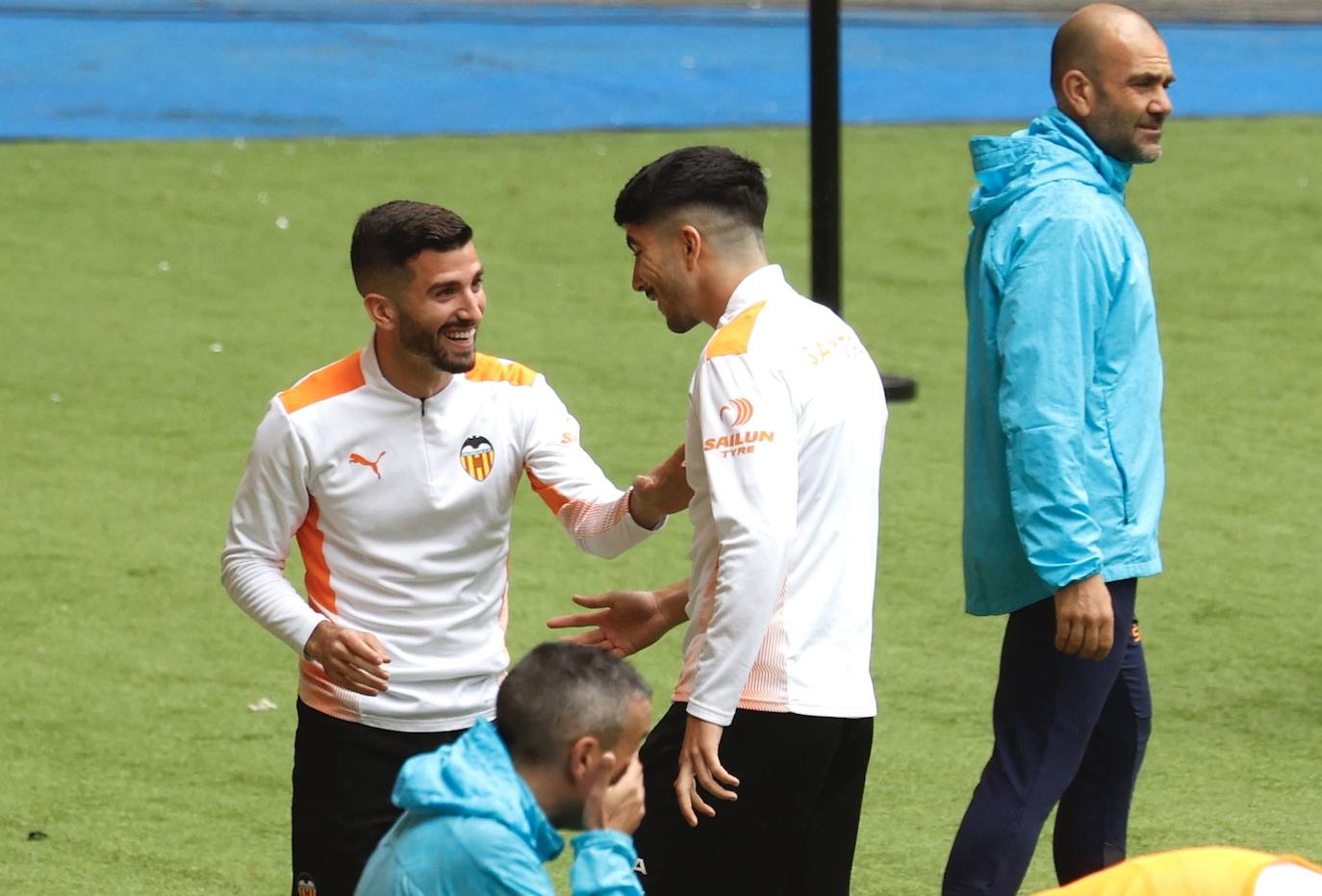 Fotos: Así ha sido el entrenamiento del Valencia previo a la final de Copa