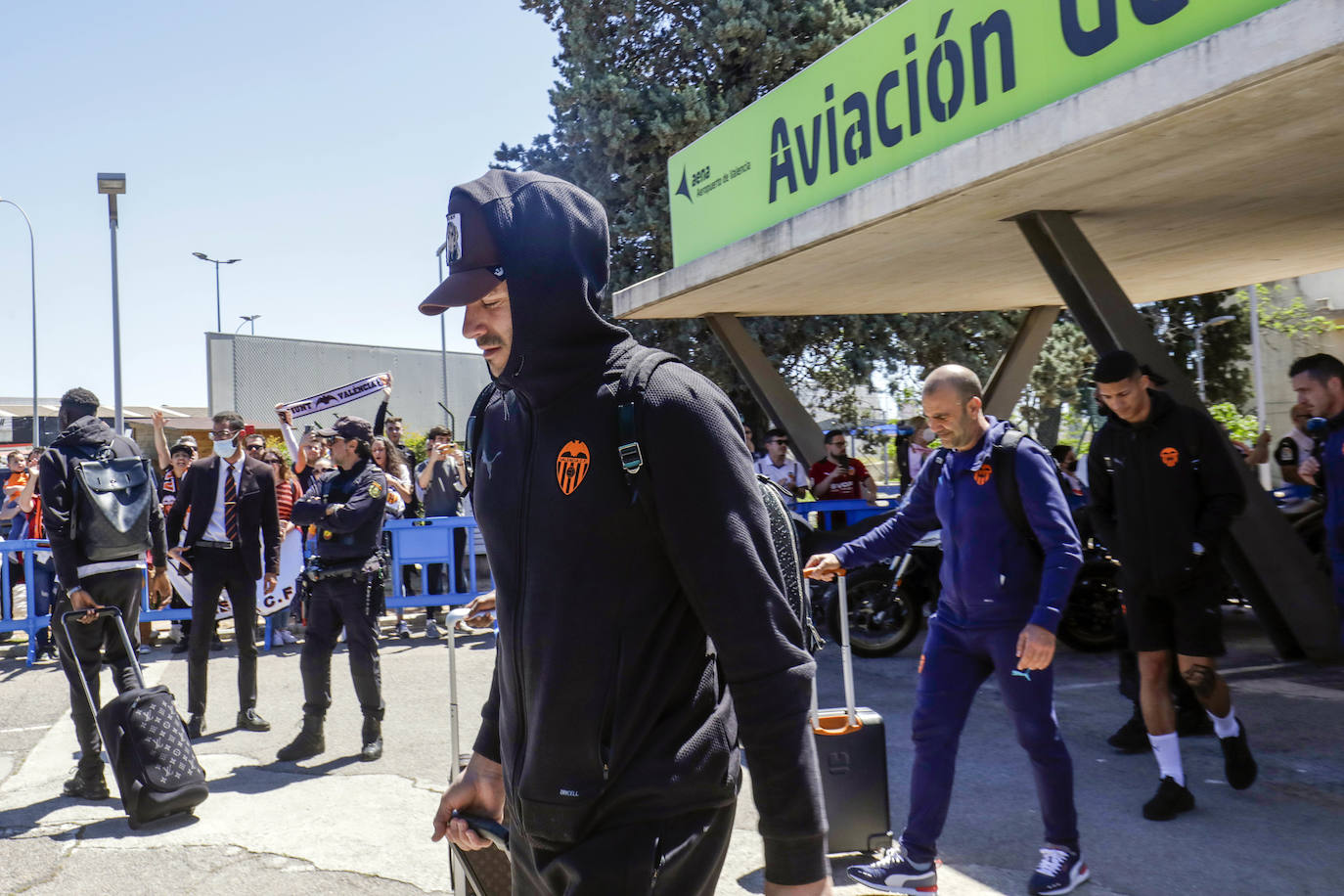 Fotos: El Valencia CF vuelve a casa tras la final de la Copa del Rey en Sevilla