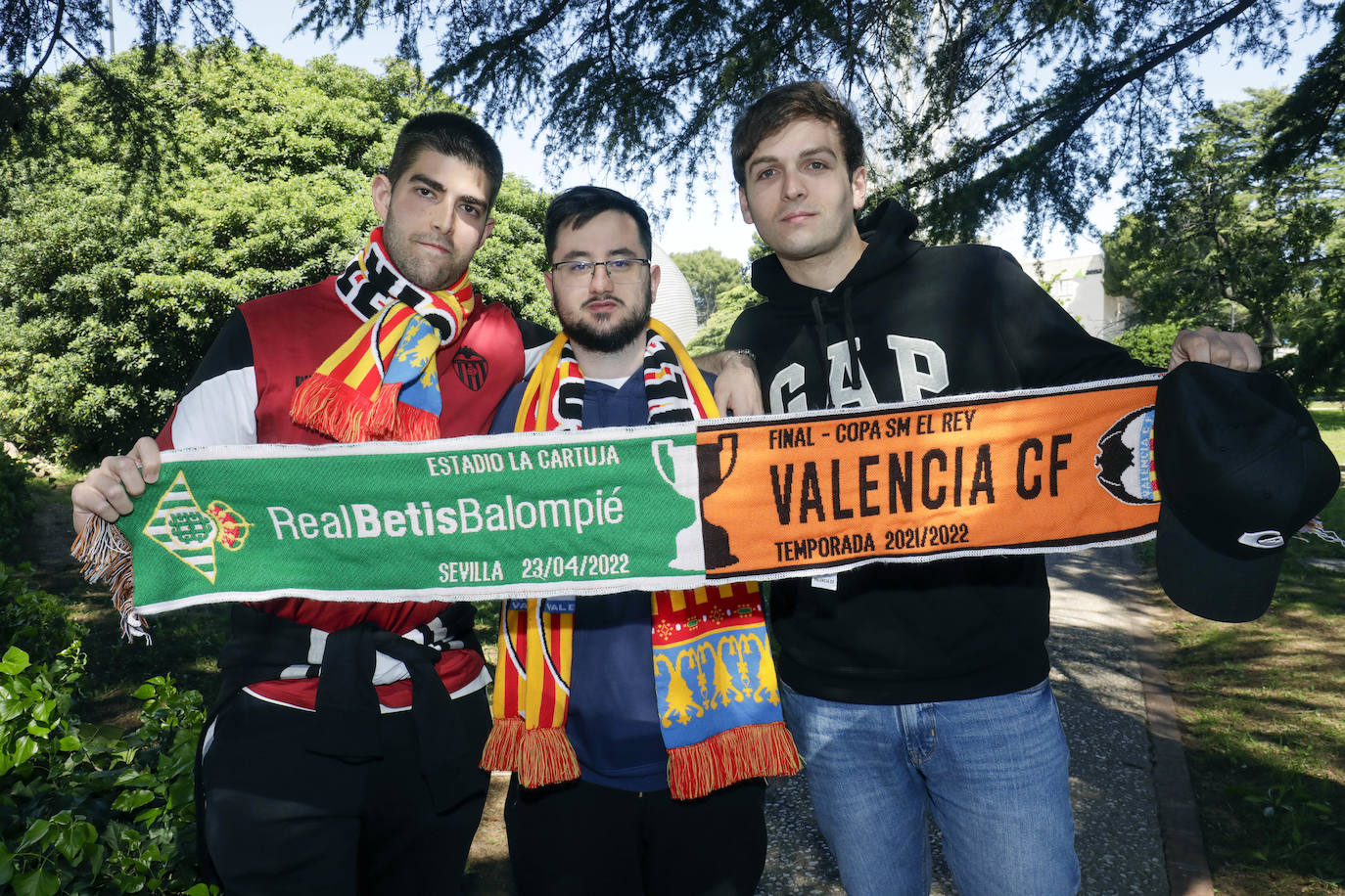 Fotos: El Valencia CF vuelve a casa tras la final de la Copa del Rey en Sevilla