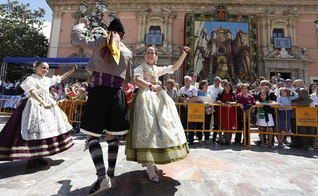 La dansà fallera a la Virgen podrá ser con parejas del mismo género