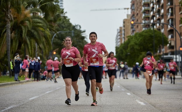 Corredores populares durante el 5K Valencia. 