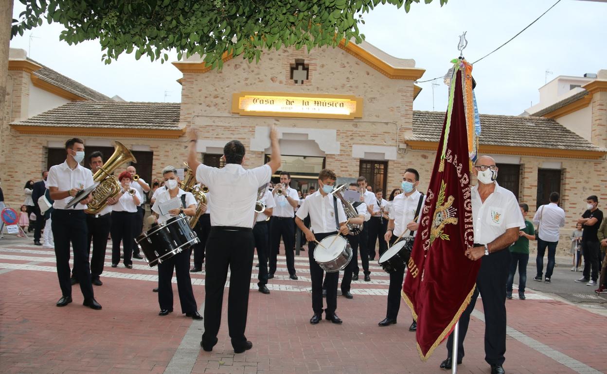 Actuación de la banda de l'Alcúdia. 