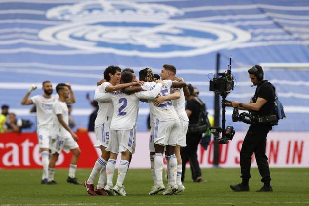 Celebración al concluir el partido.