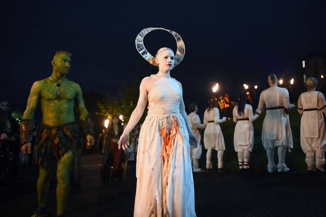 Fotos: Así es el Festival del Fuego de Beltane, el ritual que marca el inicio del verano