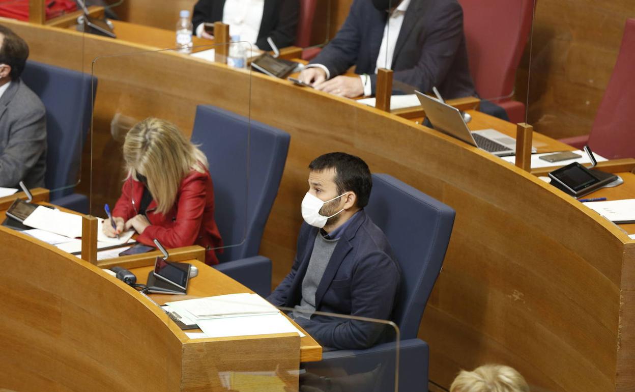 Gabriela Bravo y Vicent Marzà, en Les Corts 