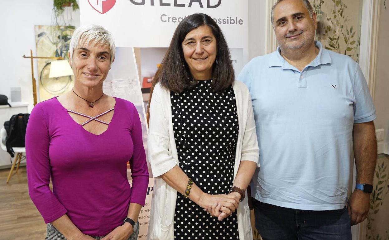 María José Fuster, María Jesús Pérez Elías e Ignacio Pérez-Valero (de izq. a der.)