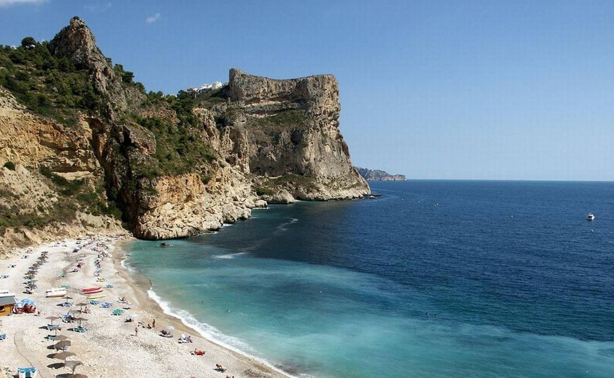 Vista de Cala Moraig afectada por el Pativel. 