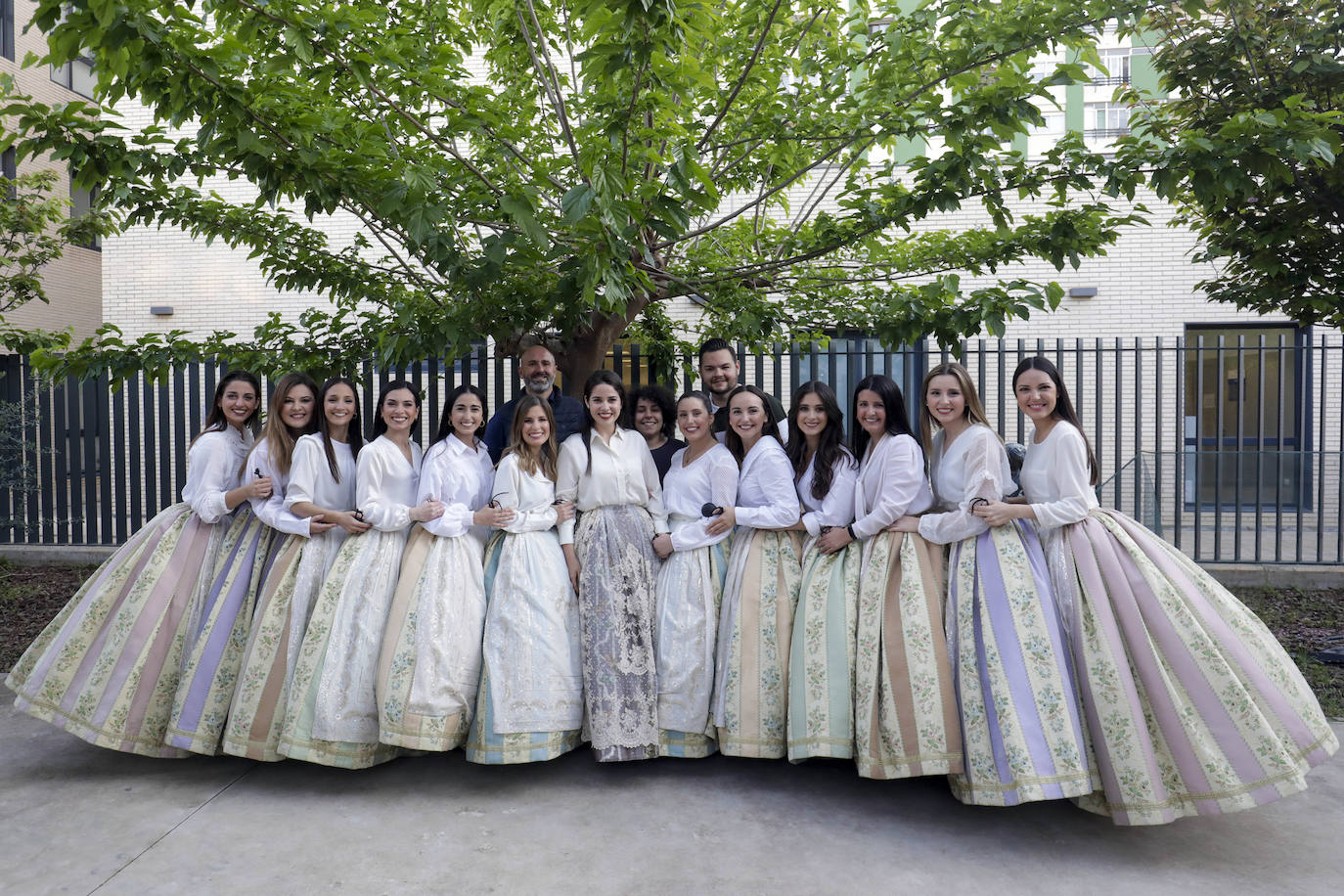 Fotos: Ensayo de la Dansà 2022 en honor a la Virgen de los Desamparados