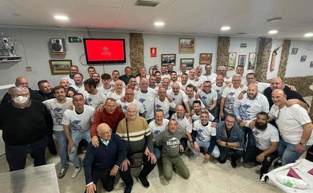 Última cena del colectivo 'Els Portaors' de la Virgen. 