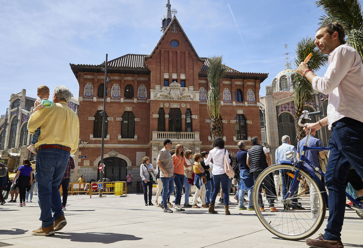 Fotos: Los turistas llenan el centro de Valencia