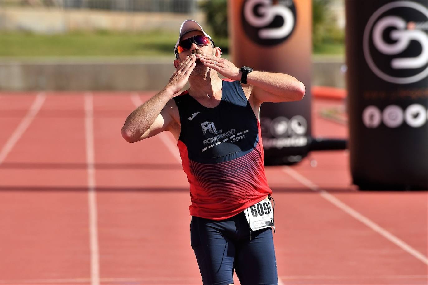 Fotos: Búscate en la 10k y la Media Maratón de Torrent