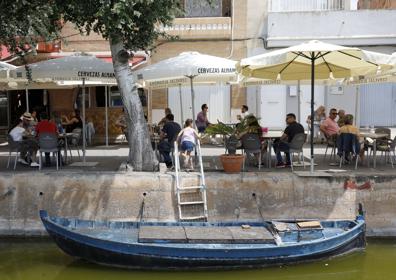 Imagen secundaria 1 - Qué hacer en Valencia este fin de semana | El Palmar: un pueblo de tradición, con un tenedor y naturaleza náutica de categoría