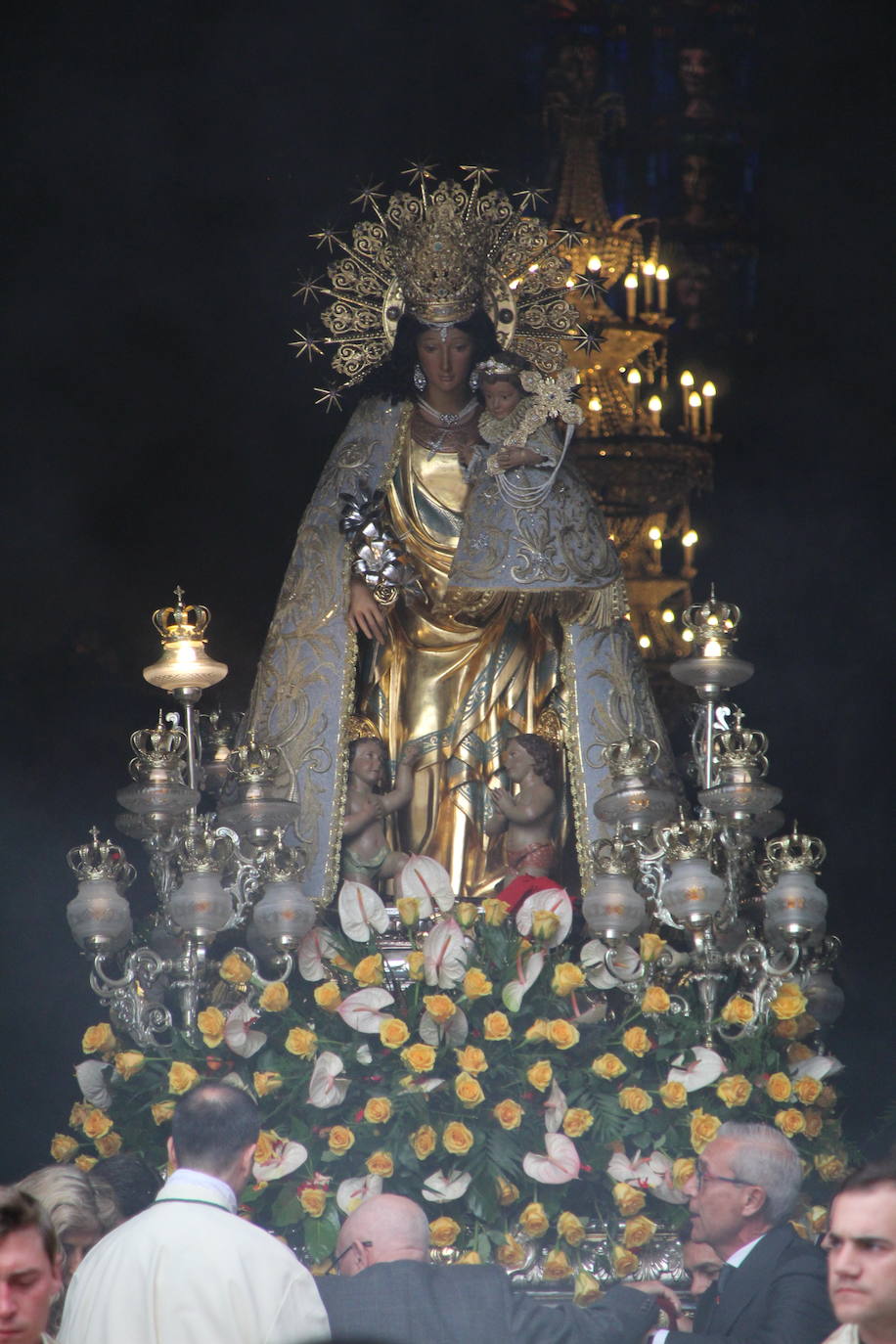 La patrona de Valencia vuelve a procesionar por el centro de la ciudad con dos cambios en el recorrido