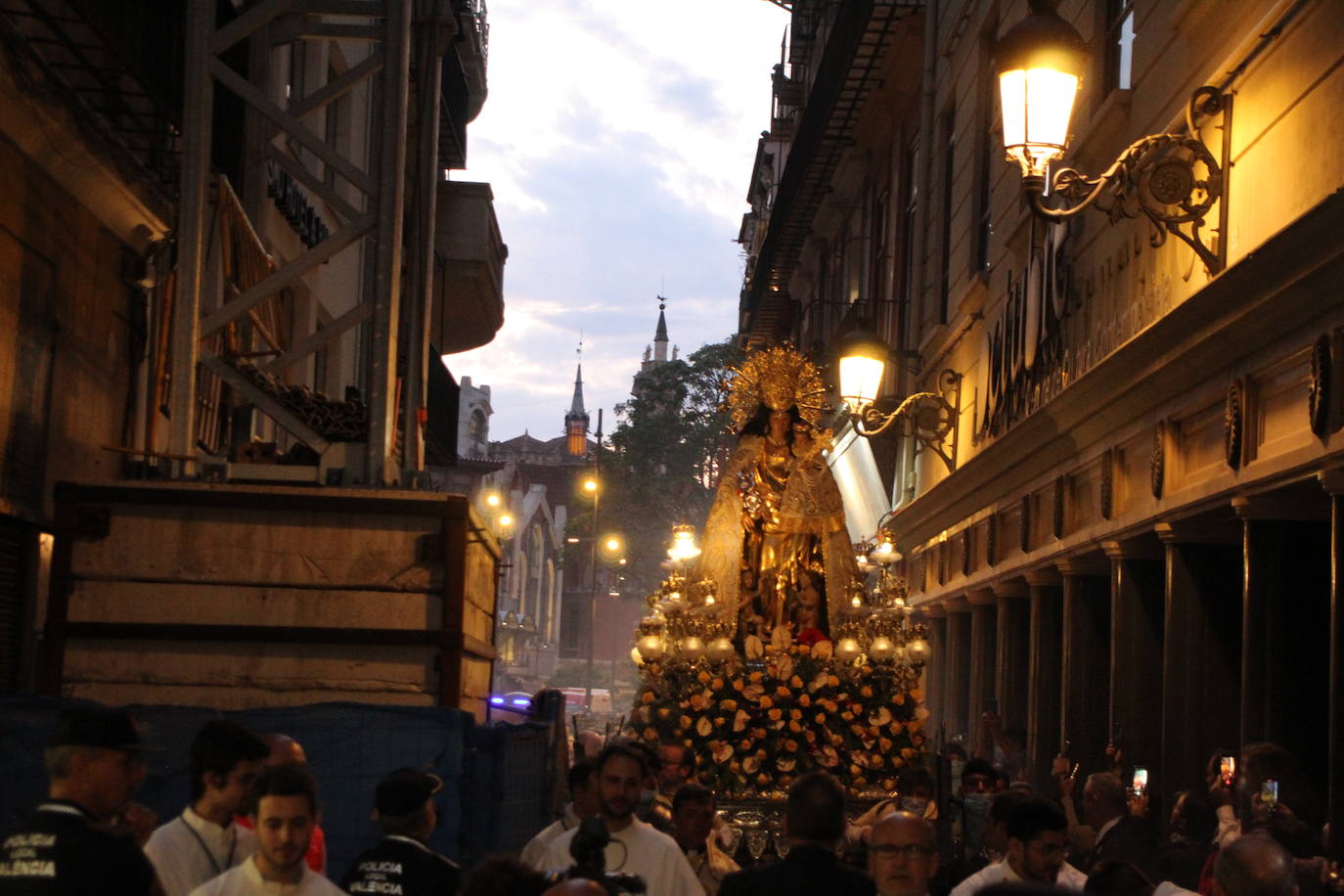 La patrona de Valencia vuelve a procesionar por el centro de la ciudad con dos cambios en el recorrido