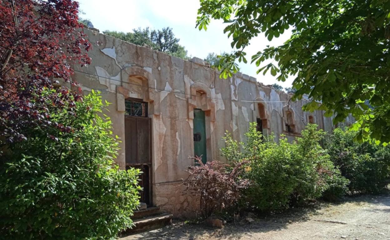 Se prevé la recuperación de cuatro de los catorce antiguos chalets. 