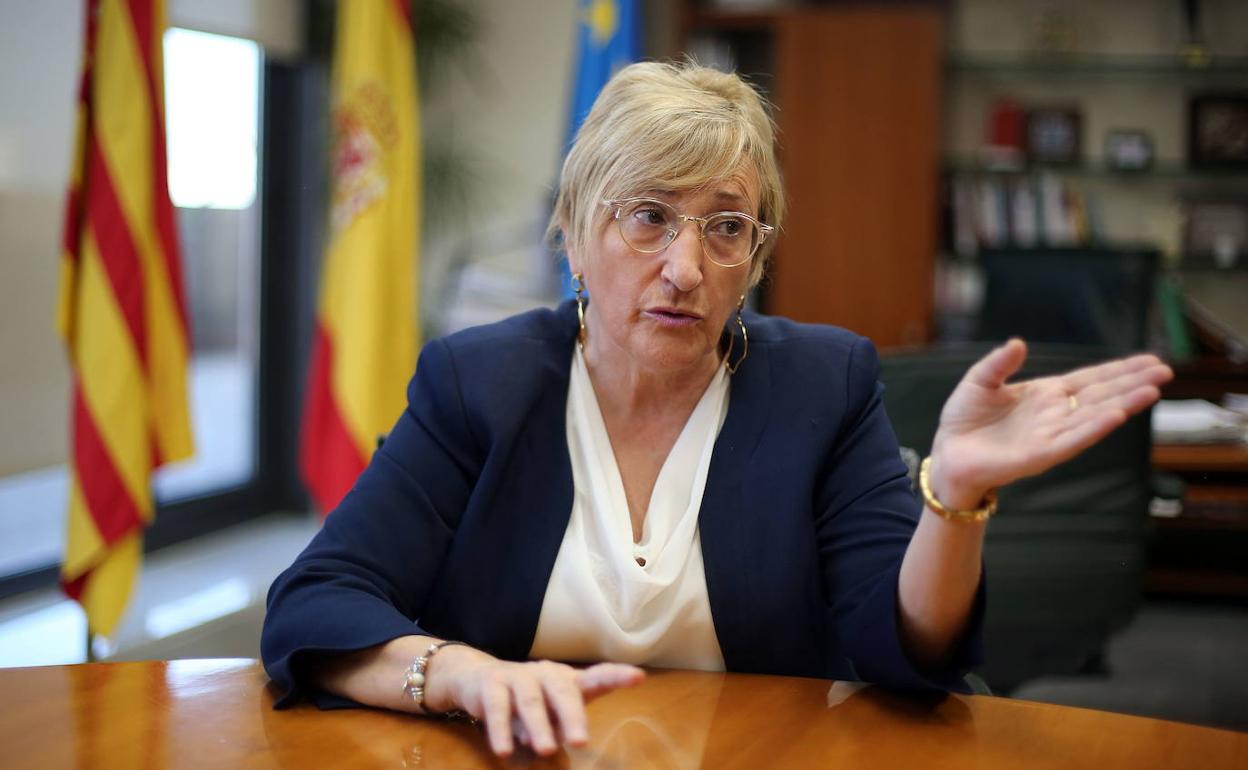 La consellera de Sanidad, Ana Barceló. 