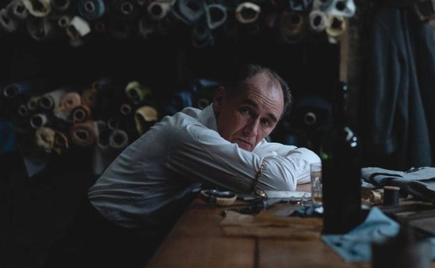 Mark Rylance en 'El sastre de la mafia'.