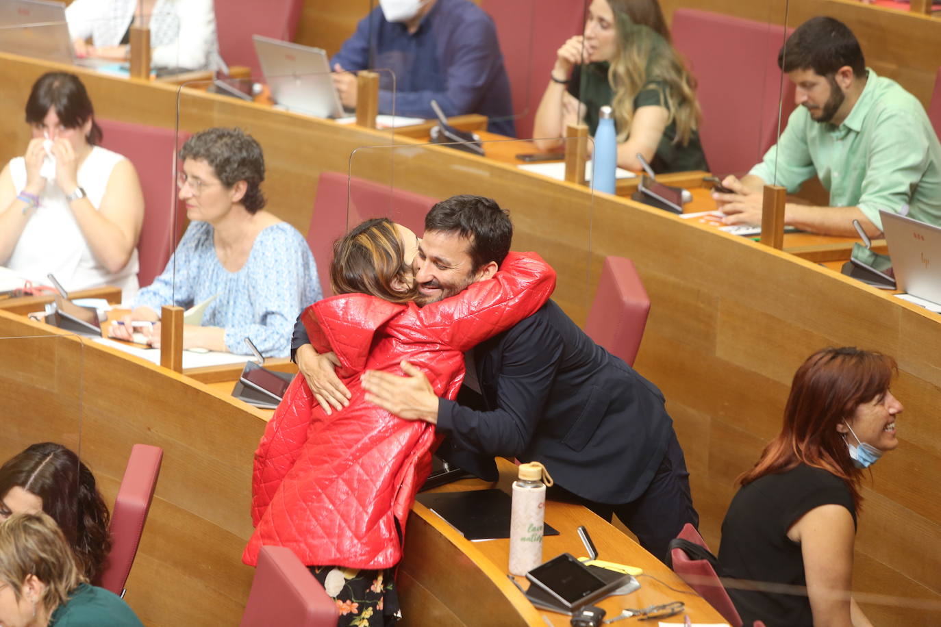 Pleno de Les Corts, con el debut de Ana Barceló como portavoz del PSPV. 