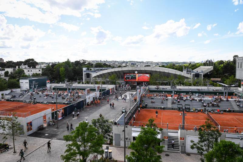 Las fotos más espectaculares y llamativas del torneo de tierra batida de París en 2022, donde Alcaraz, Nadal, Badosa y Muguruza son los españoles con más opciones.