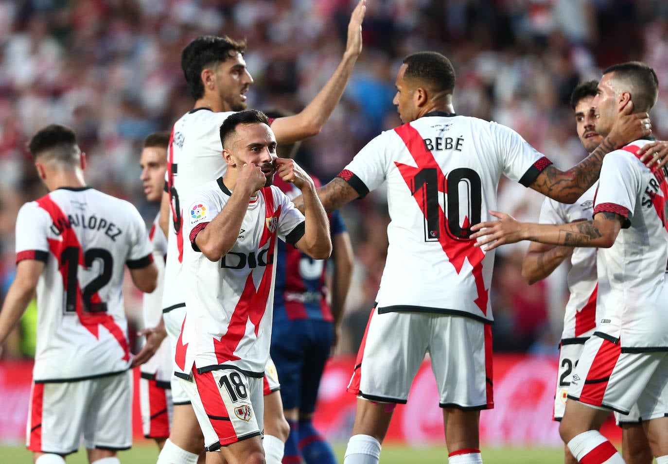 Fotos: Las mejores imágenes del Rayo Vallecano-Levante UD