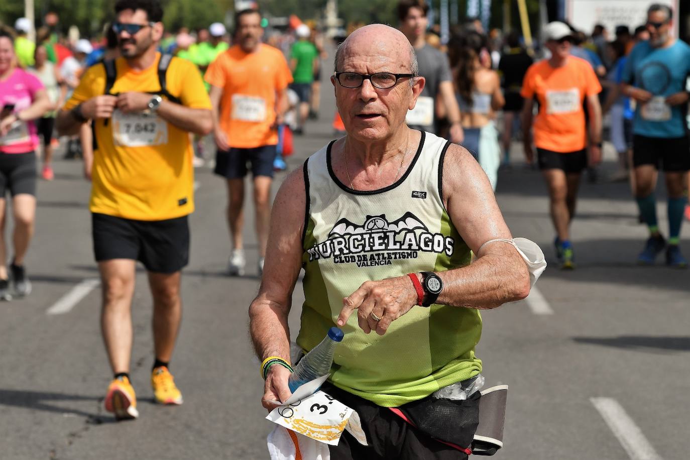 Miles de personas participan en una de las pruebas más esperadas del calendario de carreras populares en Valencia