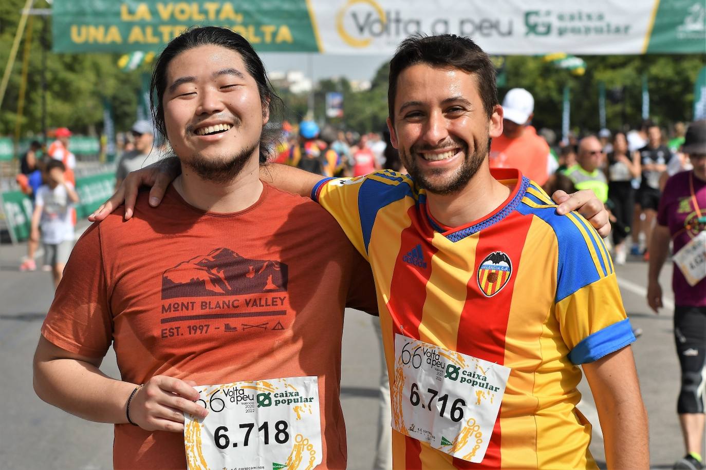 Miles de personas participan en una de las pruebas más esperadas del calendario de carreras populares en Valencia