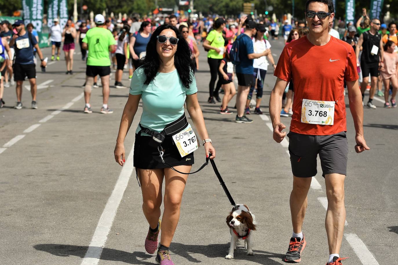 Miles de personas participan en una de las pruebas más esperadas del calendario de carreras populares en Valencia