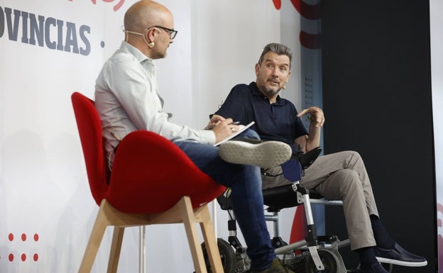 Juan Carlos Unzué y Héctor Esteban, durante la charla celebrada en la sede de LAS PROVINCIAS.