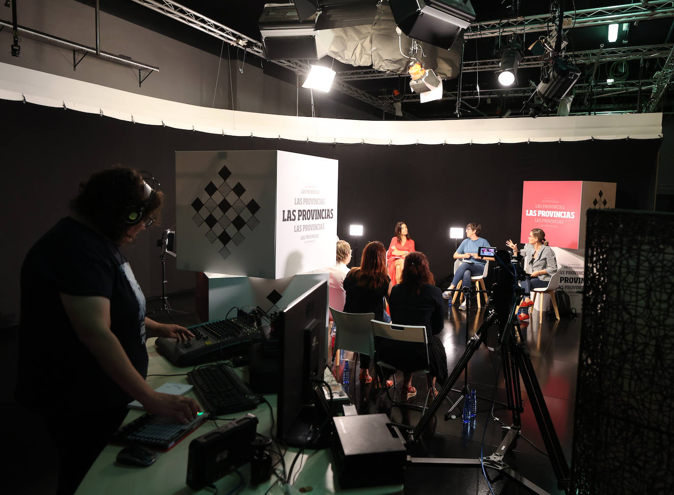 Fotos: Debate con las portavoces de Les Corts en LAS PROVINCIAS