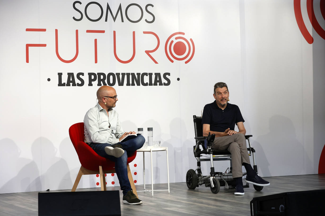 Fotos: Juan Carlos Unzué visita LAS PROVINCIAS