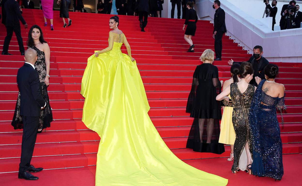 La modelo valenciana Marta Lozano en el Festival de Cannes. 