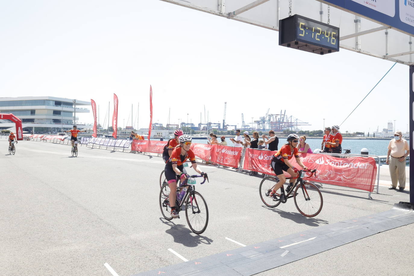 Fotos: Búscate en el Gran Fondo Internacional Marcha Ciudad València