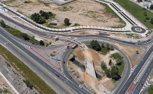 Zona de construcción del puente próximo a La Fe. 