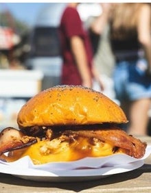 Imagen secundaria 2 - The Champions Burger 