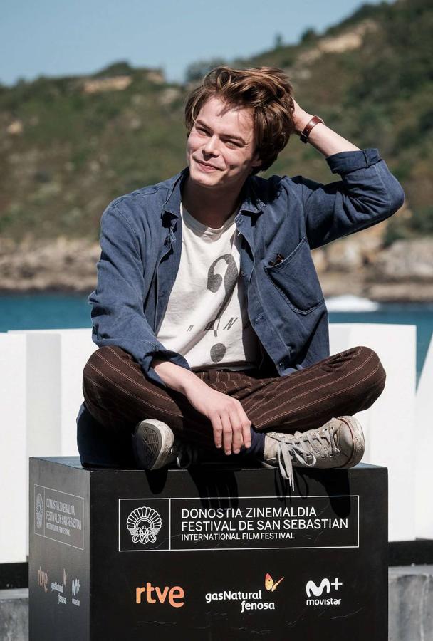 Charlie Heaton (Jonathan Byers)