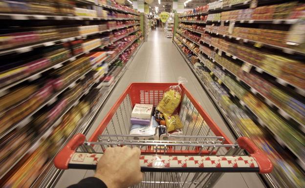 Los dos alimentos que los españoles están dejando de comprar para llegar a fin de mes