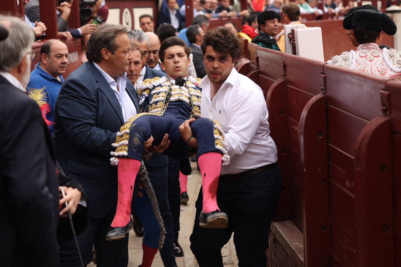 Cogida de Rafael González en Las Ventas. 