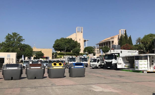 Los modelos de contenedores y parte de la flota de Tetma. 