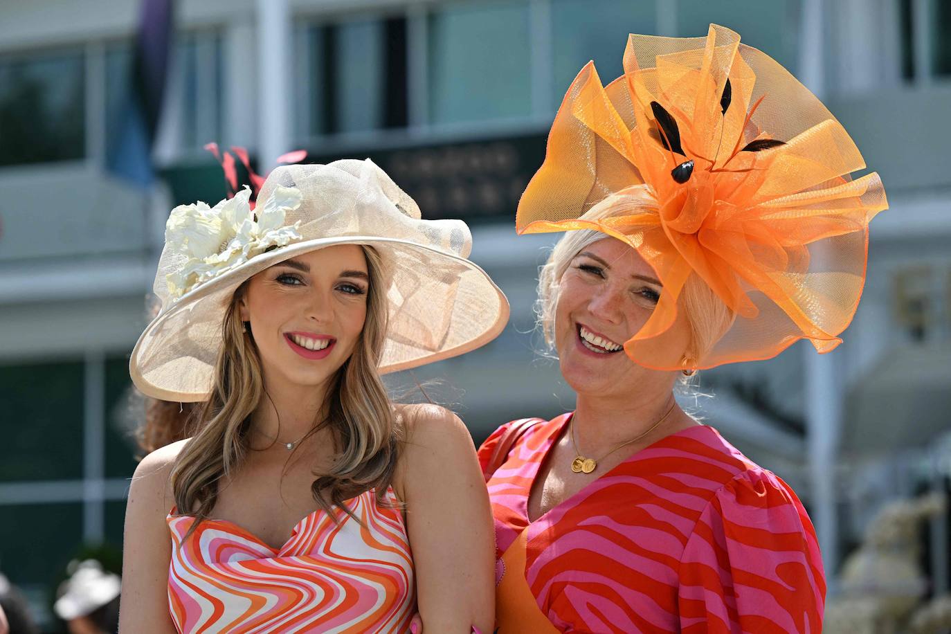 Fotos: Duelo de pamelas y tocados en el legendario Derby de Epsom