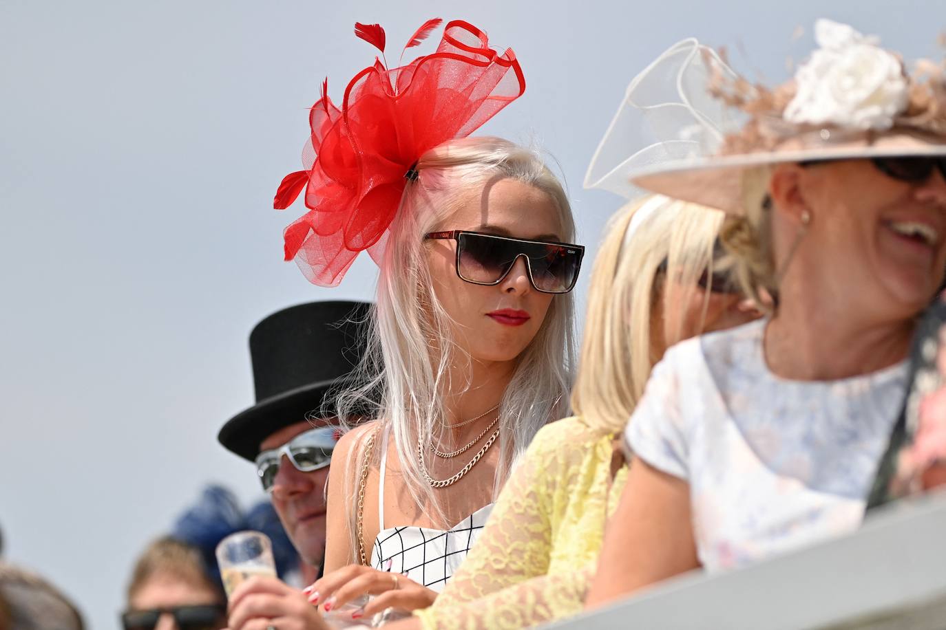 Fotos: Duelo de pamelas y tocados en el legendario Derby de Epsom