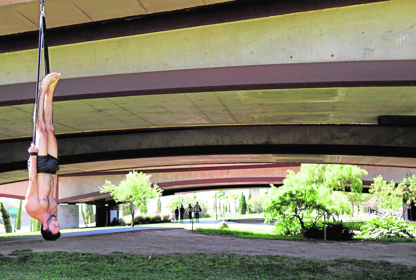 Fotos: Las tribus del Jardín del Turia de Valencia