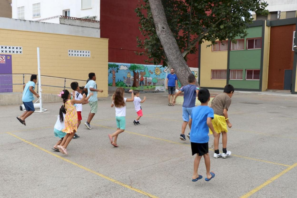Impulsan dos escuelas de verano y un campus deportivo para conciliar