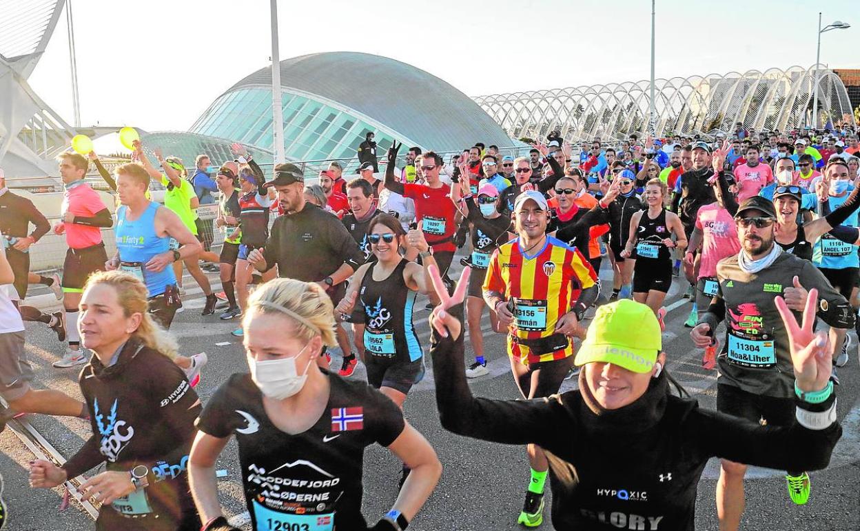 Participantes en el pasado Maratón de Valencia. 