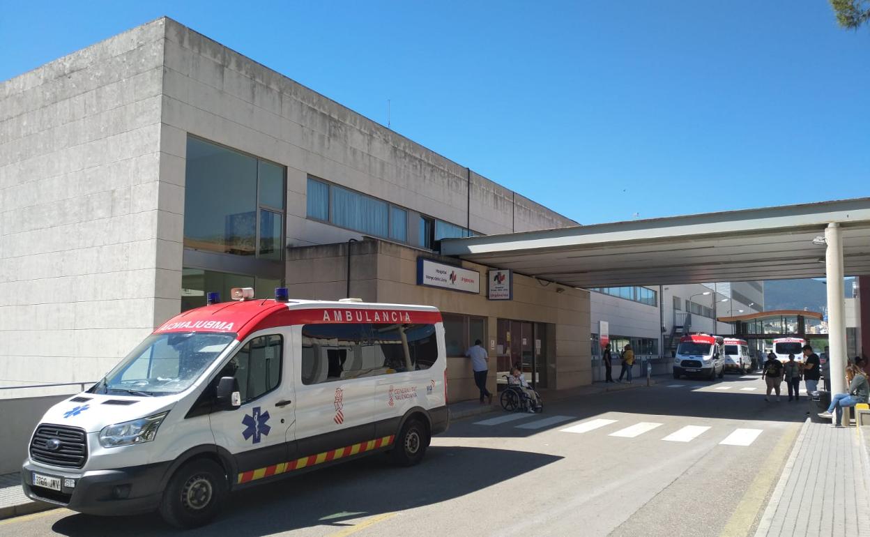 El herido ha sido ha sido trasladado al hospital de Alcoi. 