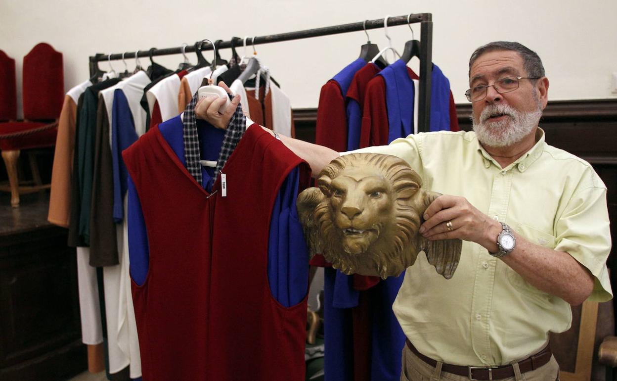 Corpus en Valencia | Vestirse del Corpus en un sótano